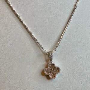 Dazzling Silver Mossi  Clover Pendant with Mossi chain Necklace